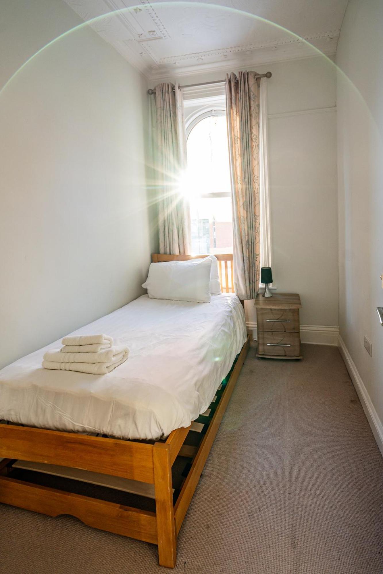 The Lodge Harrogate Buitenkant foto